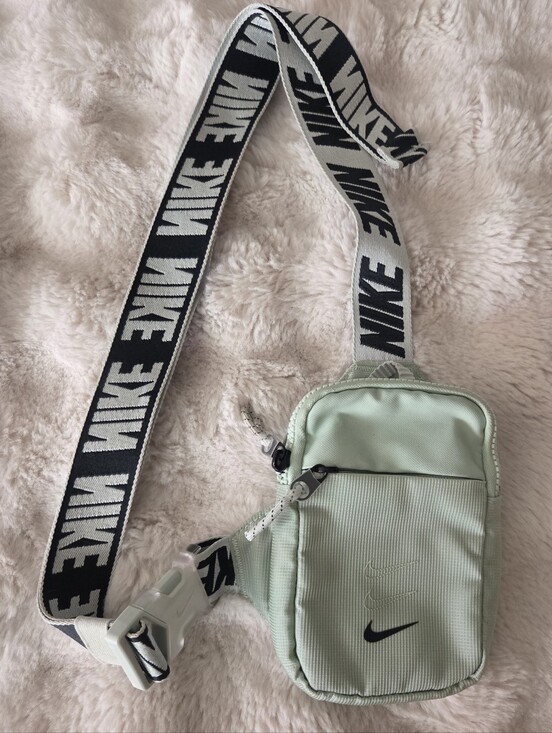 Nike Other - Nike Men’s Mint Green Crossbody Belt Bag with Black/White Logo Strap